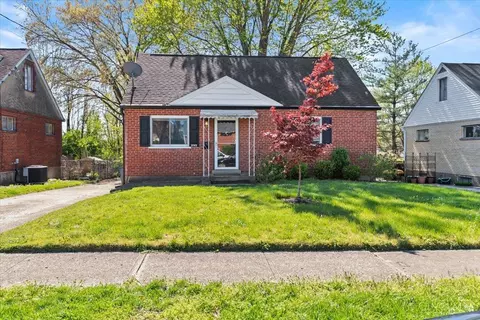 3745 Nightingale Dr, Fairfax, OH 45227