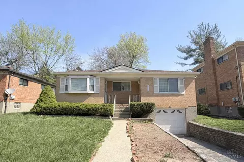 4226 Century Ln, Cincinnati, OH 45205
