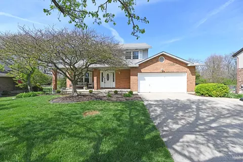 7426 Sussex Dr, West Chester, OH 45069