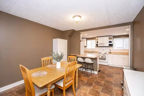Dining - 6848 Somerset Dr, Cincinnati, OH 45224 photo 1 of 2