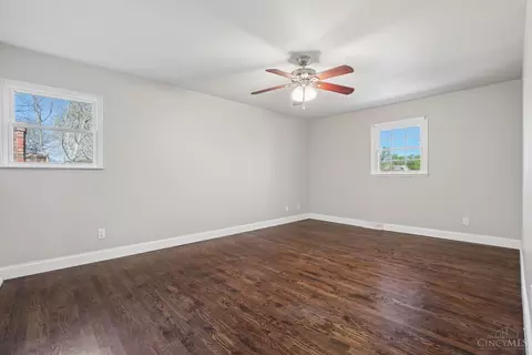 Bedroom - 1577 Silverglade Ct, Cincinnati, OH 45240 photo 1 of 5