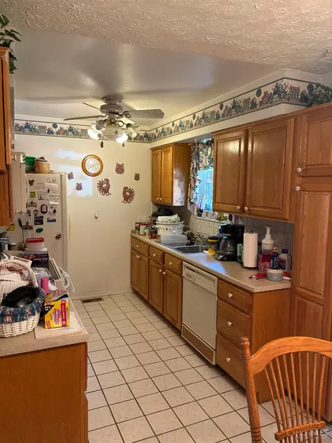 Kitchen - 12016 Second Ave, Cincinnati, OH 45249 photo 1 of 1