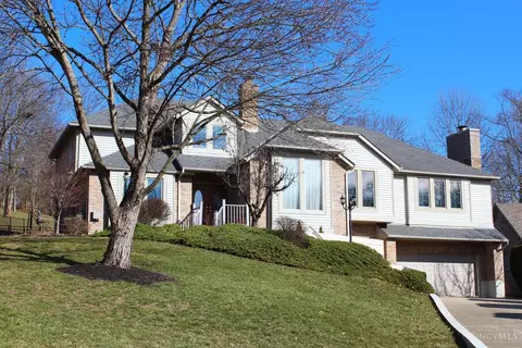 8410 Toddcreek Cir, West Chester, OH 45069