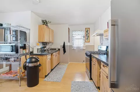 Kitchen - 116 Pike St, Reading, OH 45215 photo 7 of 10