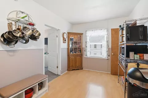 Entry Way - 116 Pike St, Reading, OH 45215 photo 7 of 10