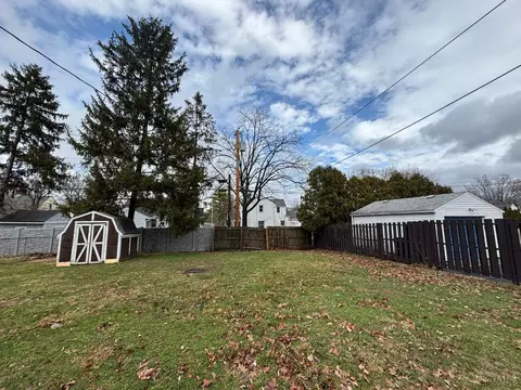 Exterior - 337 Dorothy Ln, Kettering, OH 45419 photo 2 of 2
