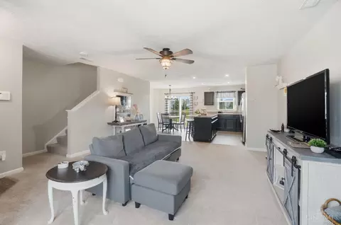 Entry Way - 1474 Deters Dr, Harrison, OH 45030 photo 6 of 11