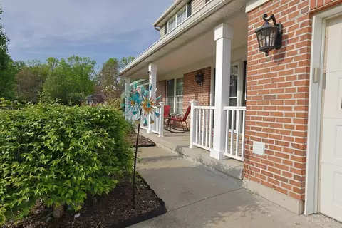 Exterior - 9275 Whitebirch Dr, Cincinnati, OH 45231 photo 5 of 16