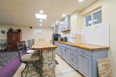 Kitchen - 9275 Whitebirch Dr, Cincinnati, OH 45231 photo 6 of 6