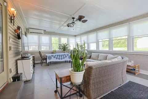 Exterior - 9275 Whitebirch Dr, Cincinnati, OH 45231 photo 6 of 16