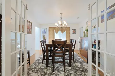 Dining - 9275 Whitebirch Dr, Cincinnati, OH 45231 photo 1 of 3