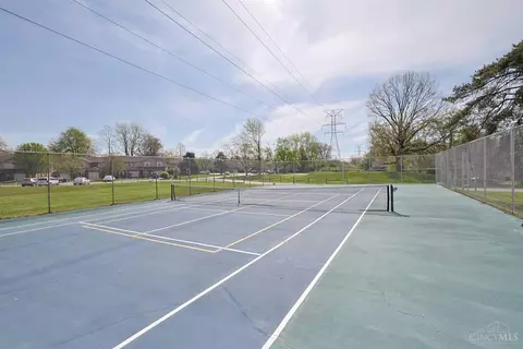 Exterior - 212 Duchess Ln, Cincinnati, OH 45255 photo 8 of 8