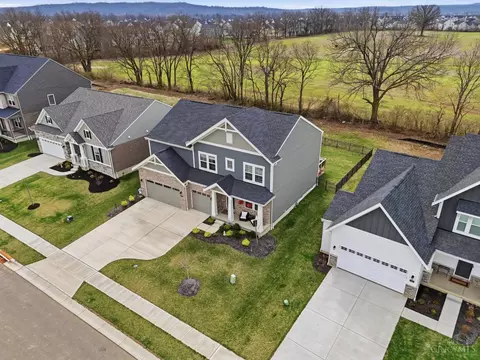 1261 Trailhead Pl, Harrison, OH 45030