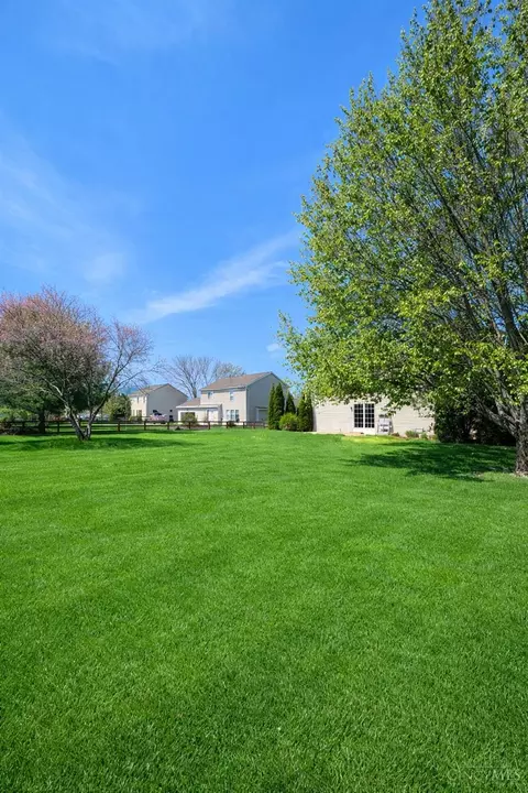 Exterior - 8724 Galecrest Dr, Hamilton Township, OH 45039 photo 3 of 5