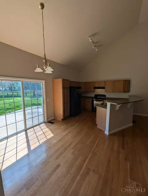 Kitchen - 8724 Galecrest Dr, Hamilton Township, OH 45039 photo 4 of 4