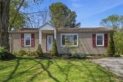 6551 St Rt 132, Goshen, OH 45122