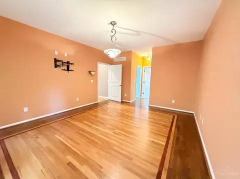 Living - 8016 Stonegate Dr, Cincinnati, OH 45255 photo 4 of 7