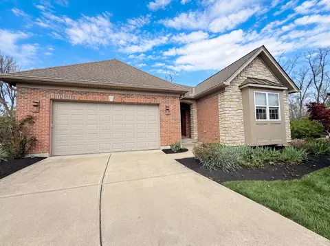 8016 Stonegate Dr, Cincinnati, OH 45255