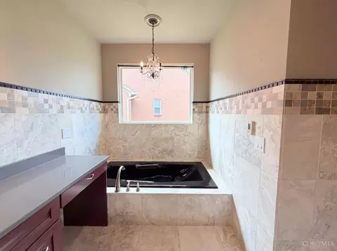 Bath - 8016 Stonegate Dr, Cincinnati, OH 45255 photo 4 of 4