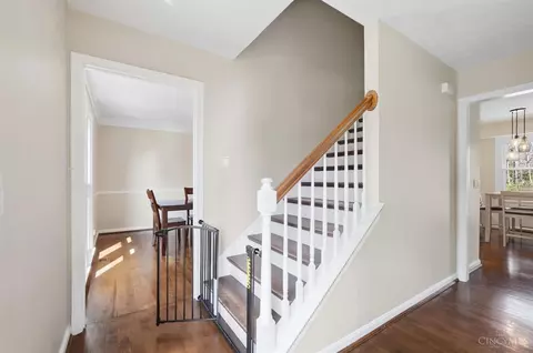 Entry Way - 660 Brandy Way, Cincinnati, OH 45244 photo 3 of 4