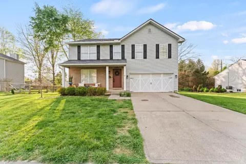 8031 Kings Ct, Hamilton Township, OH 45039