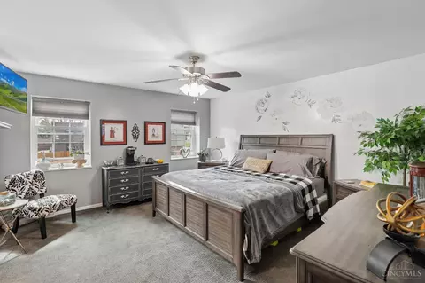 Bedroom - 573 Pepper Ridge Rd, Cincinnati, OH 45244 photo 1 of 7
