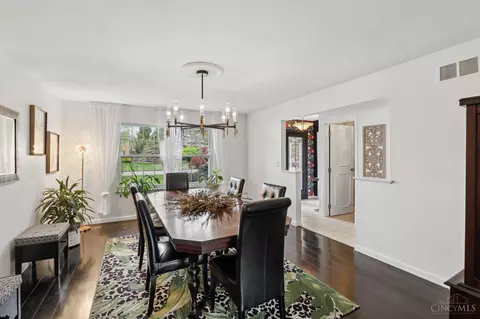 Dining - 573 Pepper Ridge Rd, Cincinnati, OH 45244 photo 1 of 2