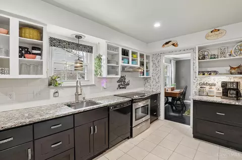 Kitchen - 573 Pepper Ridge Rd, Cincinnati, OH 45244 photo 1 of 3