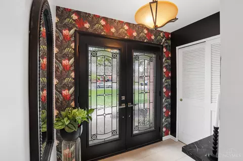 Entry Way - 573 Pepper Ridge Rd, Cincinnati, OH 45244 photo 1 of 3