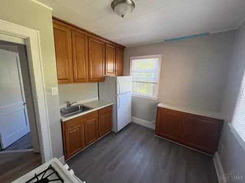 4237 Vine St, Cincinnati, OH 45217 photo 6
