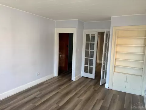 4237 Vine St, Cincinnati, OH 45217 photo 5