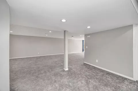 Other - 9697 Fallsridge Ct, Cincinnati, OH 45231 photo 7 of 16