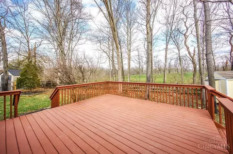 Exterior - 9697 Fallsridge Ct, Cincinnati, OH 45231 photo 1 of 9