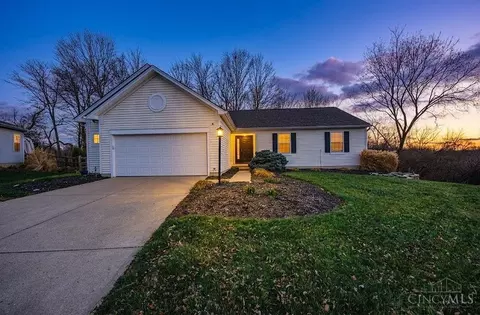 Exterior - 9697 Fallsridge Ct, Cincinnati, OH 45231 photo 9 of 9