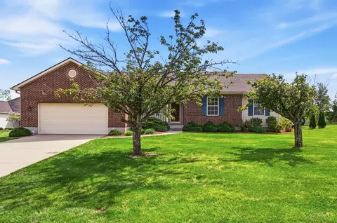 7981 Tara Dr, West Chester, OH 45069