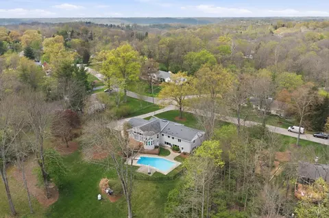 766 Dunwoodie Dr, Anderson Twp, OH 45230