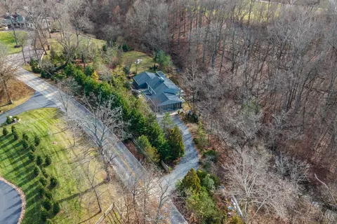 View/Area - 8425 Kugler Mill Rd, Cincinnati, OH 45243 photo 2 of 4