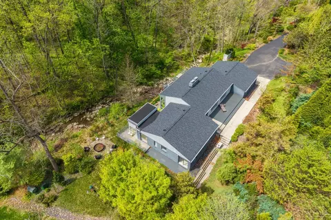 View/Area - 8425 Kugler Mill Rd, Cincinnati, OH 45243 photo 4 of 4