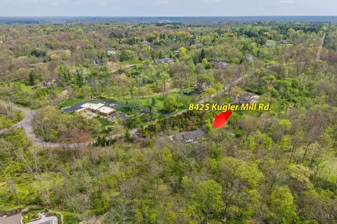 View/Area - 8425 Kugler Mill Rd, Cincinnati, OH 45243 photo 3 of 4