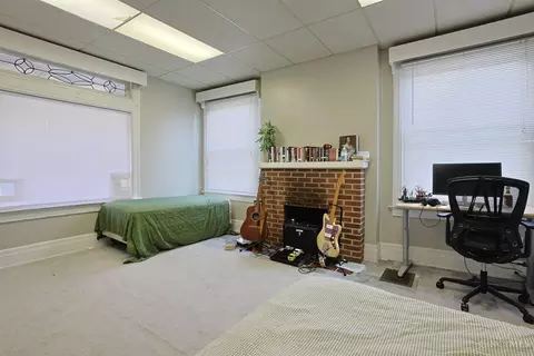 Bedroom - 452 Riddle Rd, Cincinnati, OH 45220 photo 3 of 6