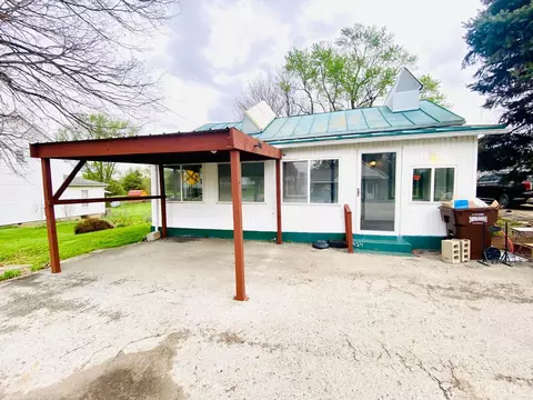 454 St Rt 72, Sabina, OH 45169