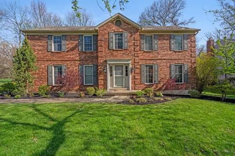 4614 Woodland Dr, Mason, OH 45040
