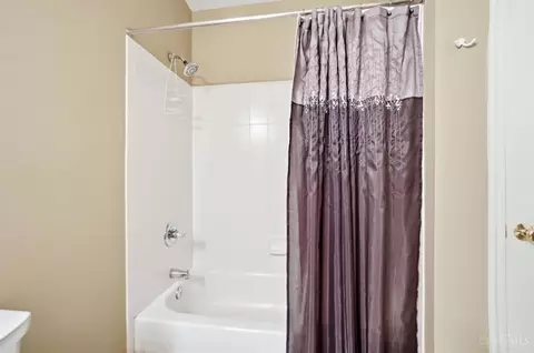 Bath - 8153 Trotters Chase, Cincinnati, OH 45249 photo 8 of 8