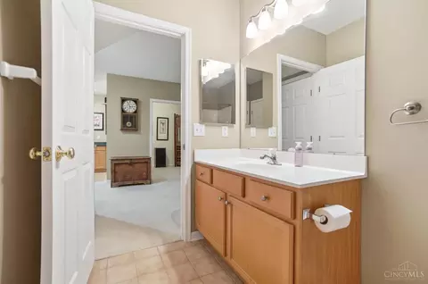 Bath - 8153 Trotters Chase, Cincinnati, OH 45249 photo 7 of 8
