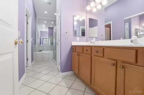 Bath - 8153 Trotters Chase, Cincinnati, OH 45249 photo 1 of 8