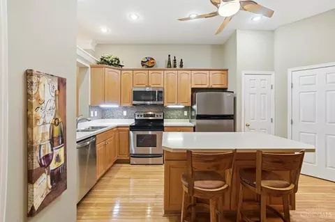 Kitchen - 8153 Trotters Chase, Cincinnati, OH 45249 photo 3 of 9