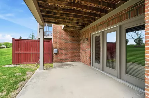 Exterior - 8153 Trotters Chase, Cincinnati, OH 45249 photo 9 of 13