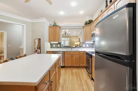 Kitchen - 8153 Trotters Chase, Cincinnati, OH 45249 photo 4 of 9