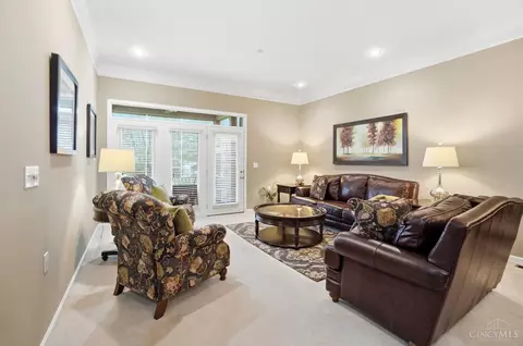 Living - 8153 Trotters Chase, Cincinnati, OH 45249 photo 3 of 5