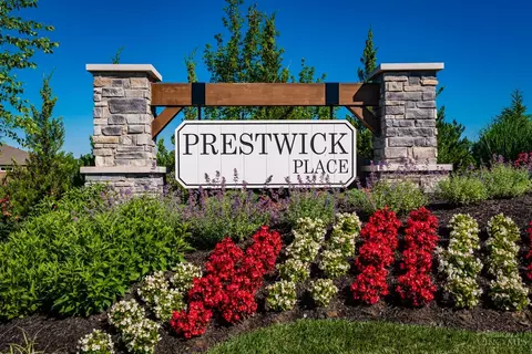 3778 Prestwick Cir, Cincinnati, OH 45245 photo 2